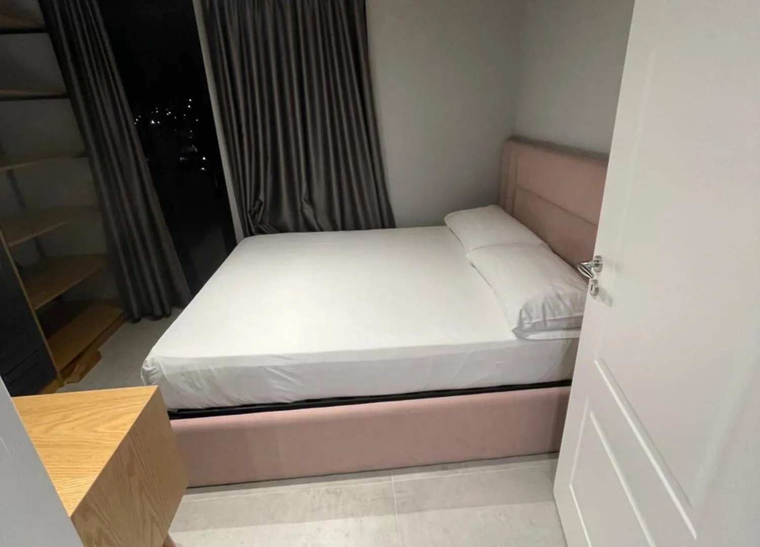 Luxury Rooftop Vlora 0*, Vlorë